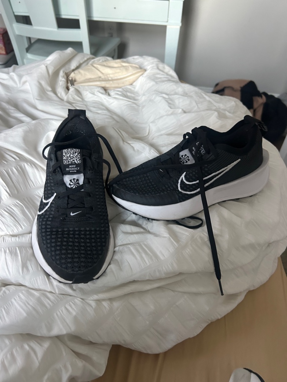Nike Black and White Lightweight Trainers